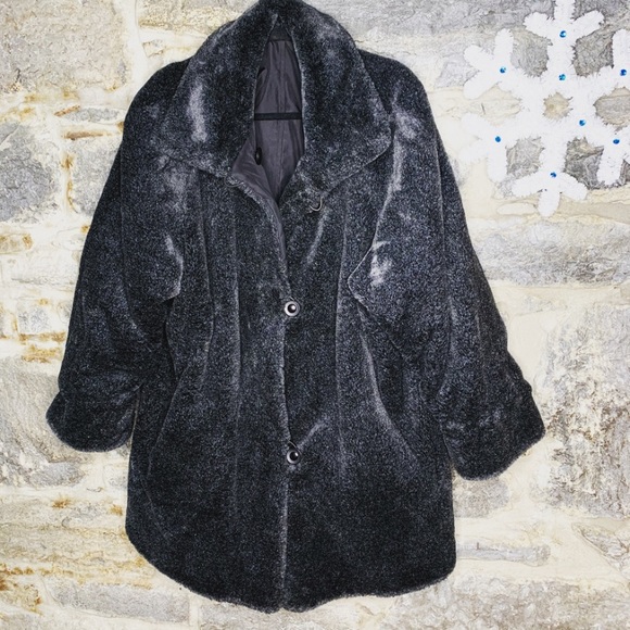 π₯WINTER-ready reversible coat π₯ - Picture 3 of 7